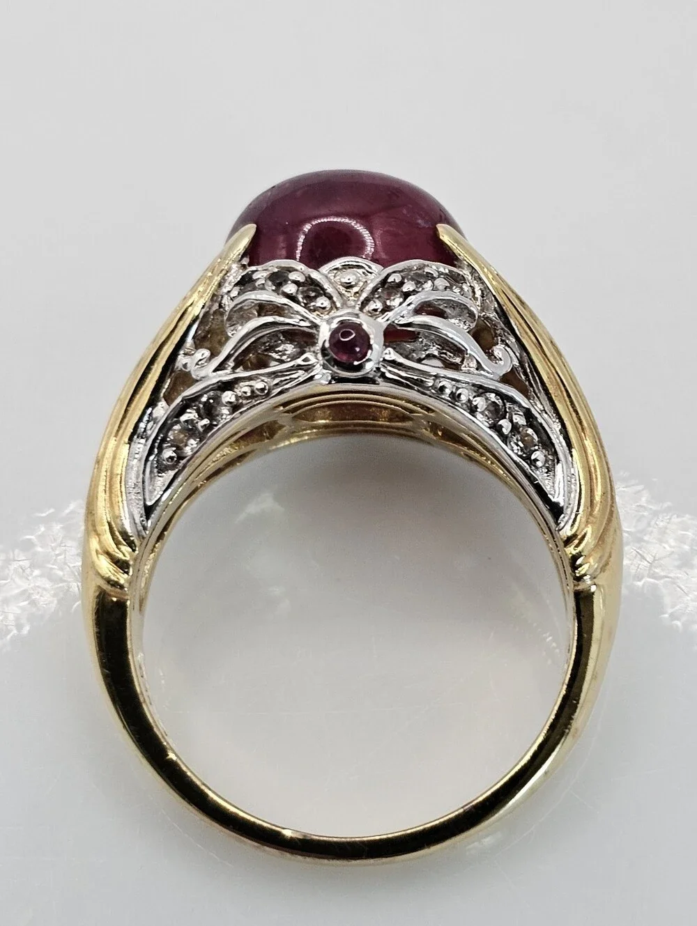 Retired Victoria Wieck Ruby Cabachon Yellow Gold Vermeil Ring Size 9